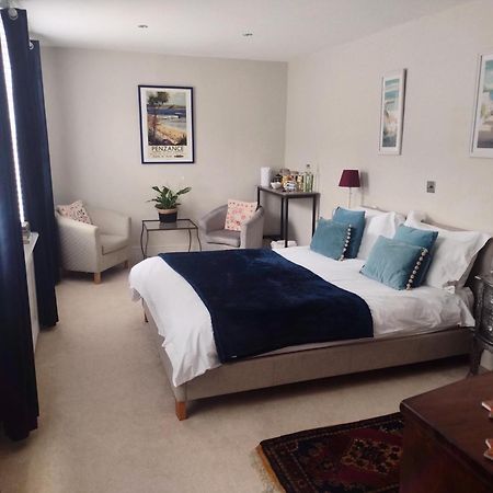 펜젠스 1 Courtyard Mews 아파트 외부 사진