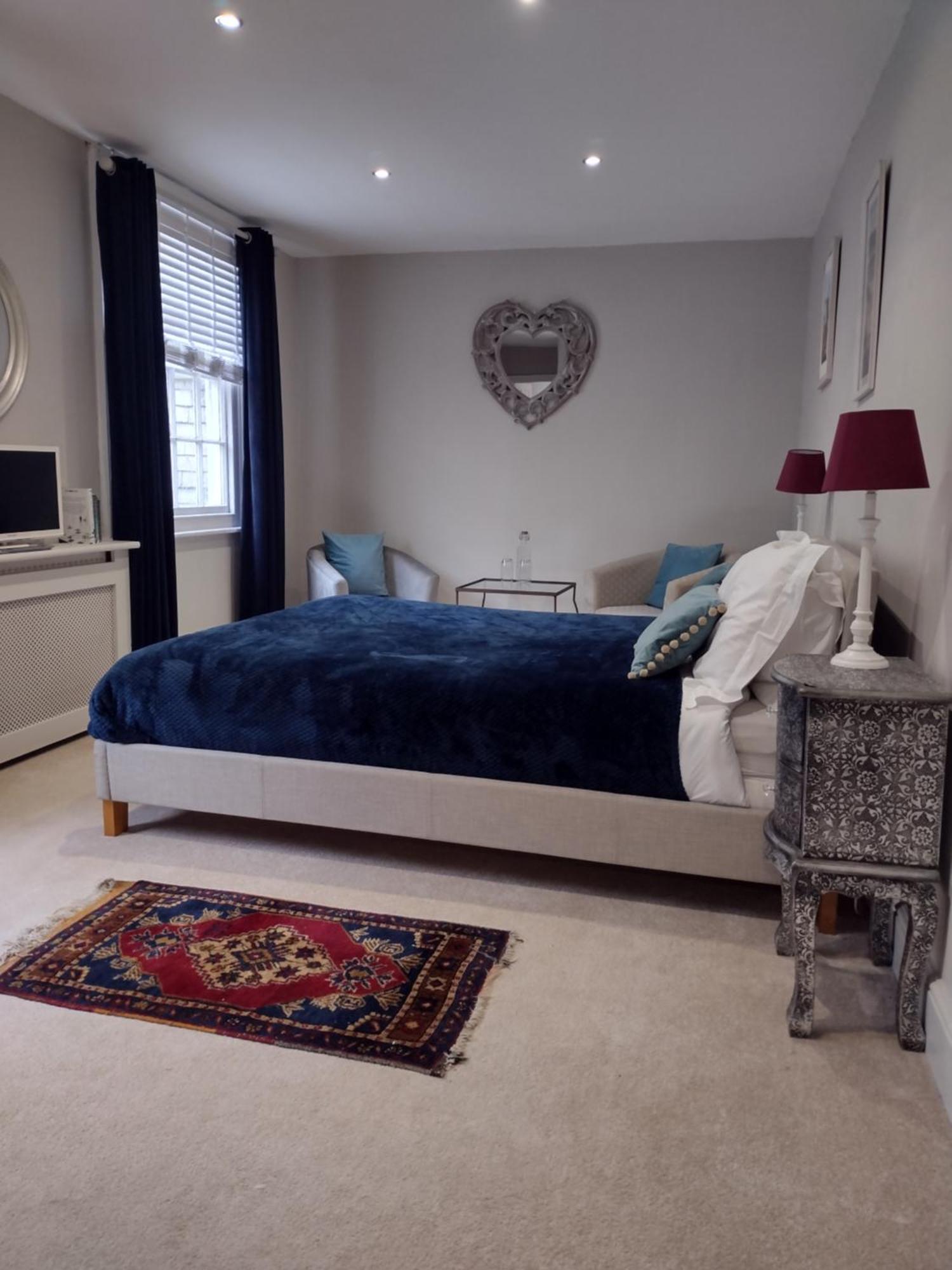 펜젠스 1 Courtyard Mews 아파트 외부 사진